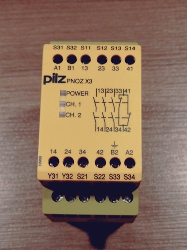 Pilz pnoz 774318 - x3,
